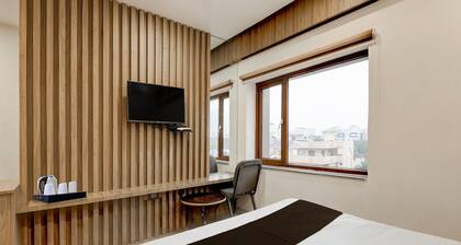 Super Townhouse V Hotel