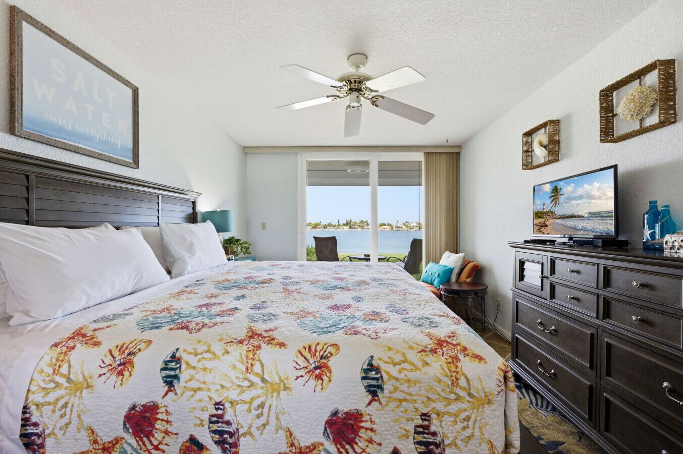 1 bedroom, desk, iron/ironing board, WiFi