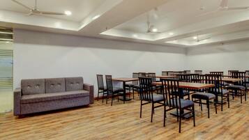 House | Dining