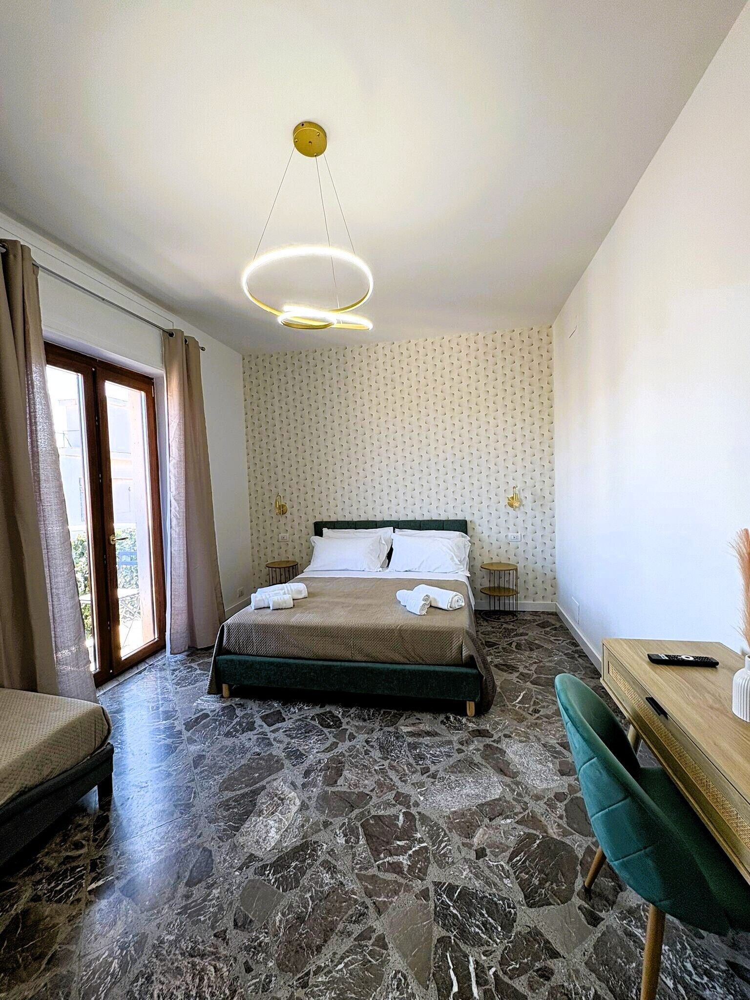 Deluxe-værelse til 3 personer - balkon - byudsigt