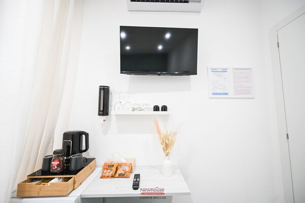 Newhouse Cavour Deluxe - Bari