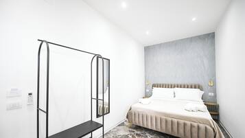 Habitación Deluxe doble | Escritorio y espacio para trabajar con un portátil