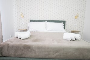 Deluxe Triple Room, Balcony, City View | Desk, laptop workspace, iron/ironing board, free WiFi