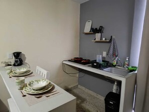 Private kitchen - Loft 104 Cordoba Downtown Parking (Córdoba)