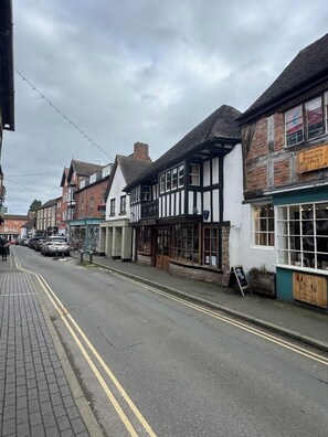 Exterior - Raven Hotel – Suite 2 | Central Location (Shropshire)