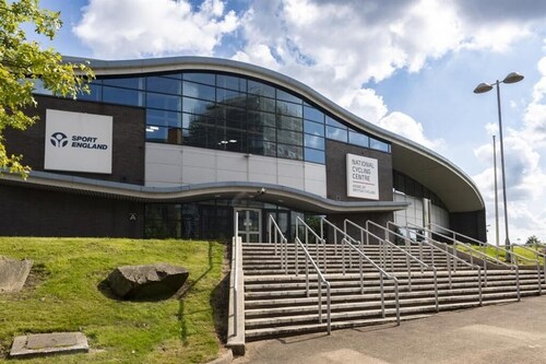 Caftop Homes MCR - 5 minutes to Etihad Stadium & CooP LIVE. Solo, Couple, family