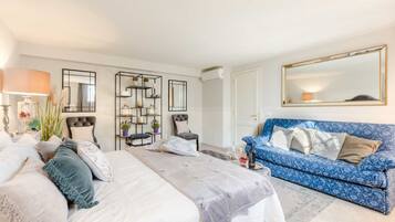 Villa | 1 bedroom, iron/ironing board