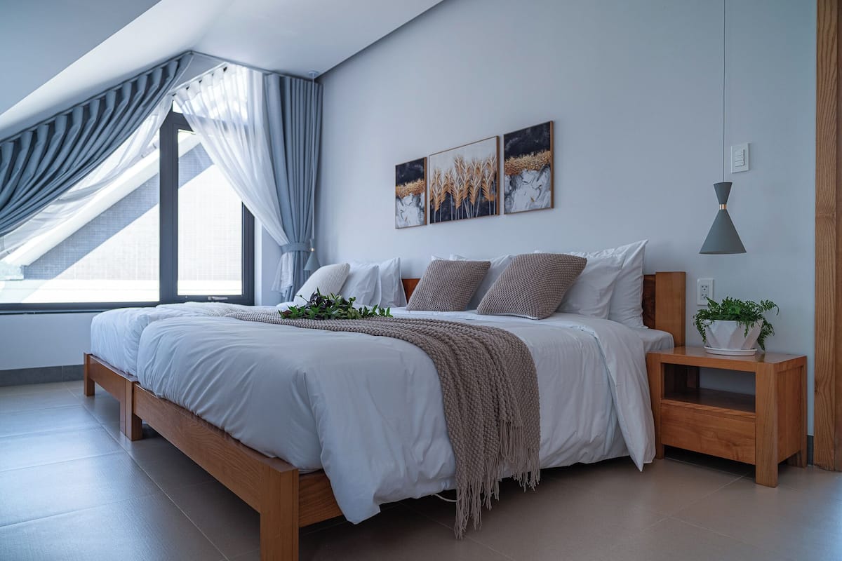 Luxury Villa, 5 Bedrooms, Non Smoking, Courtyard View | Egyptian cotton sheets, premium bedding, free minibar items