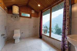 Towels, soap, toilet paper - Hillside a frame cottage Jibhi (Jibhi)