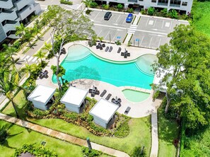 Pool - Beautiful, spacious 4-bedroom Penthouse, where luxury meets comfort. (Jaco)