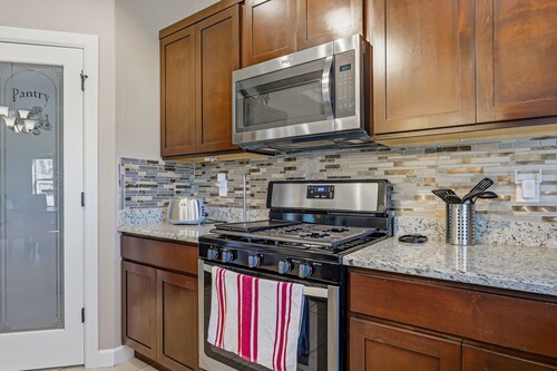 Racetrack 3-bedroom house in adorable Sunland Park Near El Paso Small dogs OK