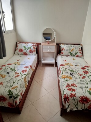 2 bedrooms, free WiFi, bed sheets, wheelchair access