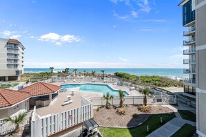 Pool - Shark Tooth Cove: Oceanfront + Pools | Sleeps 8 (North Topsail Beach)