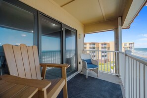 Property grounds - Skytide | Oceanfront Balcony + Pool & Beach Access (North Topsail Beach)