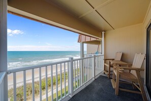 Property grounds - Skytide | Oceanfront Balcony + Pool & Beach Access (North Topsail Beach)
