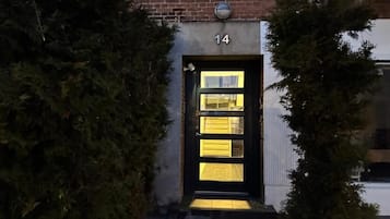 Apartment, 3 Bedrooms | Exterior detail