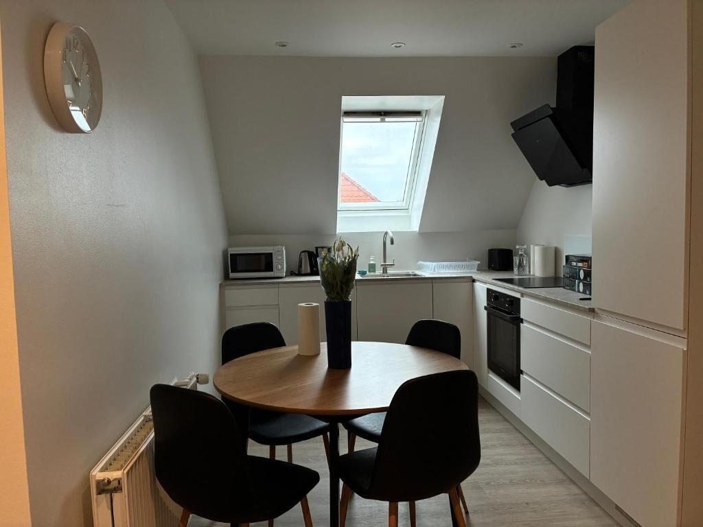 Appartement, 3 chambres | Salle à manger