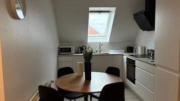 Departamento, 3 habitaciones | Comedor
