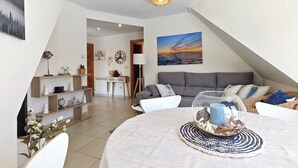 Living area - Desconectaengalicia Penthouse Rocafort II, 400m Silgar Beach (Sanxenxo)