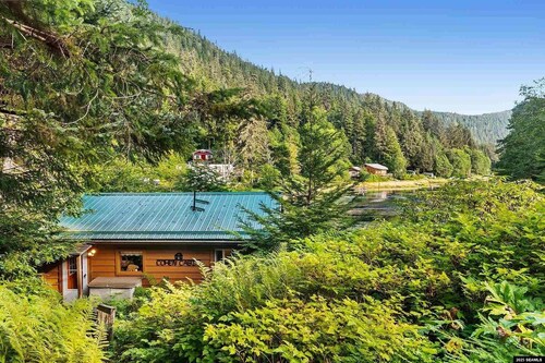 Cohen Cabin - Unique Restored Forest Service Cabin