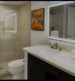 Bathroom - Charming 1-bedroom villa with all the amenities of a home in pleasant Las Vegas (Las Vegas)