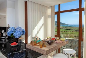 Dining - Casa do Seixo - Three Bedroom Villa, Sleeps 7 (Oia)