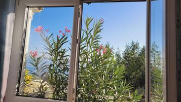 Apartment, 1 Bedroom, Accessible, Smoking | Interior