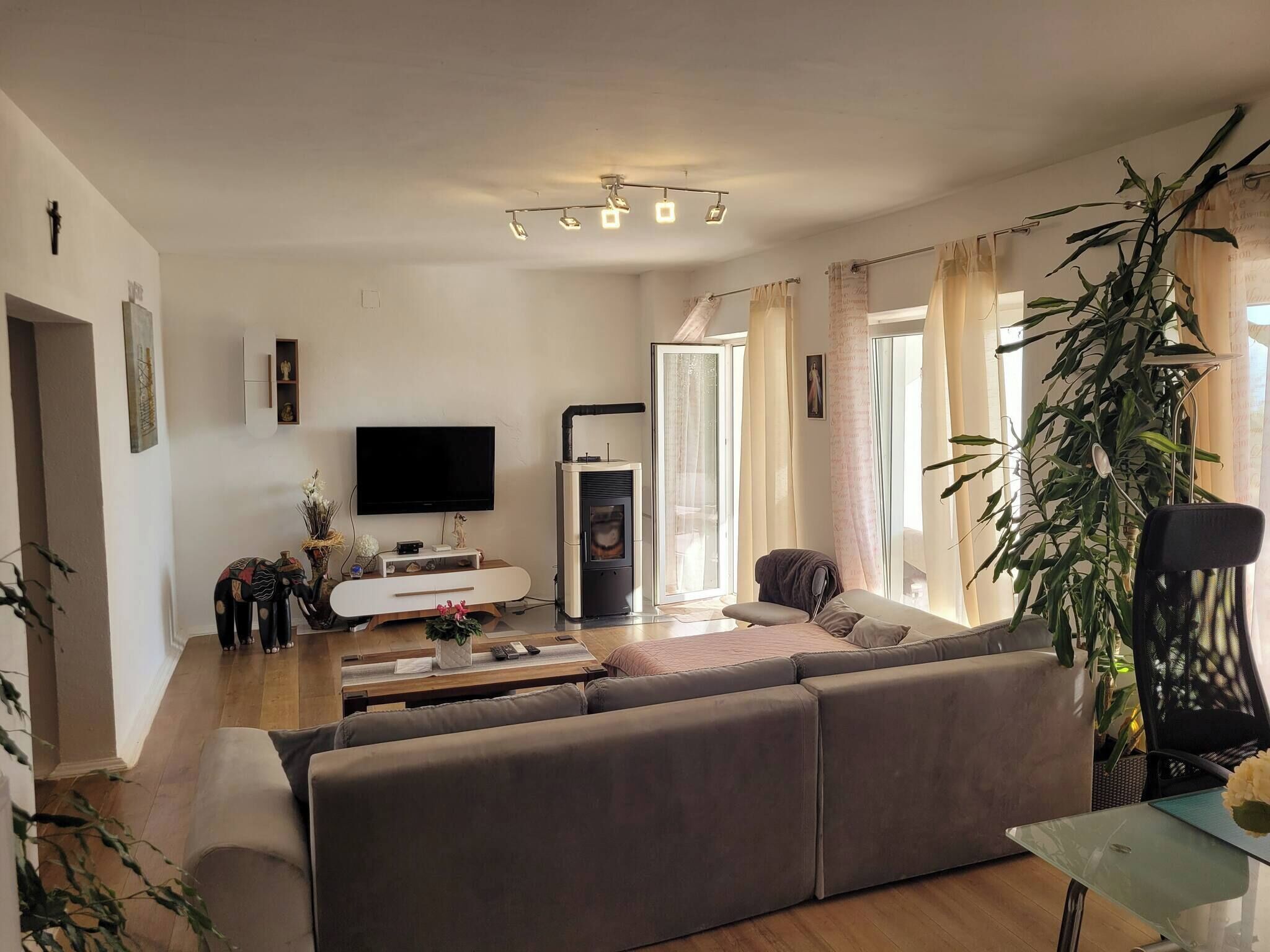 Apartamento, 1 habitación, accesible para personas con discapacidad, fumadores | Zona de estar | Libros