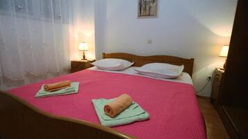 Apartment, 2 Bedrooms | Iron/ironing board, cribs (free), WiFi (free), bed sheets