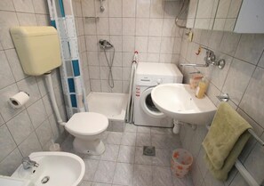 Apartment, 2 Bedrooms | Bathroom - Comfortable apartment in the center (Split)