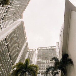 Exterior - Sky High Serenity w King (Mandaluyong City)