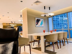 Dining - Riverfront Garden Retreat at Acqua (Mandaluyong City)