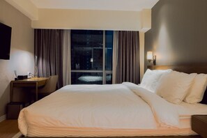 Room - Chic Riverfront Escape at Acqua (Mandaluyong City)