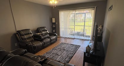 2-bedroom condo on beach Blv by Jaguar Stadium with two pools
