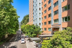 Exterior - World Cup 2026 | 2 BR Downtown + City View (Seattle)