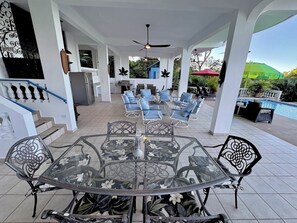 Outdoor dining - Vieques BioBay B&B,The Turtle Room:Sleep Under the Stars, Paddle the Glowing Bay (Vieques)