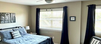 Fredericton Spacious-Cozy Family-Friendly 2BR Morden Private House