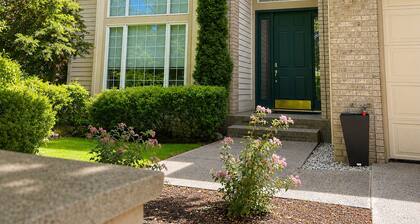5.0 Star Upscale and Spacious Home with Gym+Theater+Central AC+More”