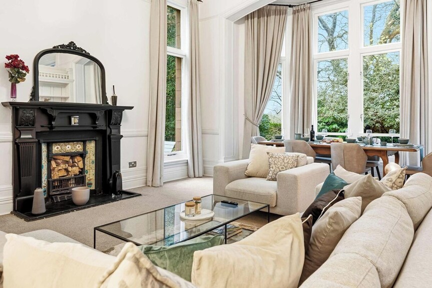 Luxe Victorian Spacious Home - Parking - 3 Beds - Liverpool