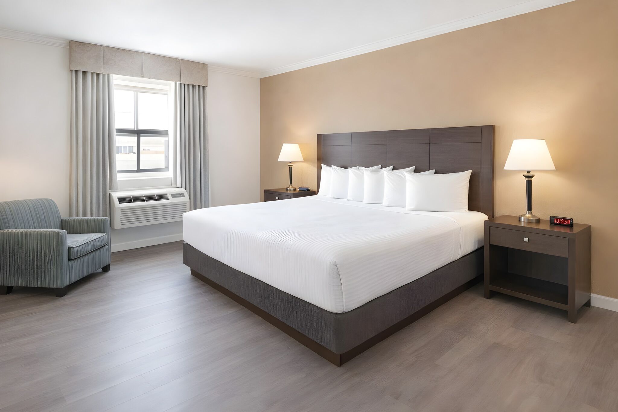 11 bedrooms, iron/ironing board, free WiFi, bed sheets