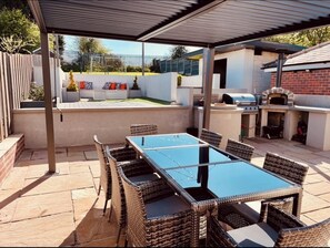 Outdoor dining - Large detached home for families and group stays (Hoyland)