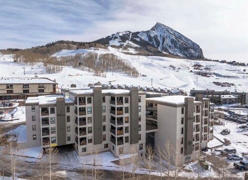 GROUND FLOOR 3 BEDROOM APARTMENT
MT CRESTED BUTTE