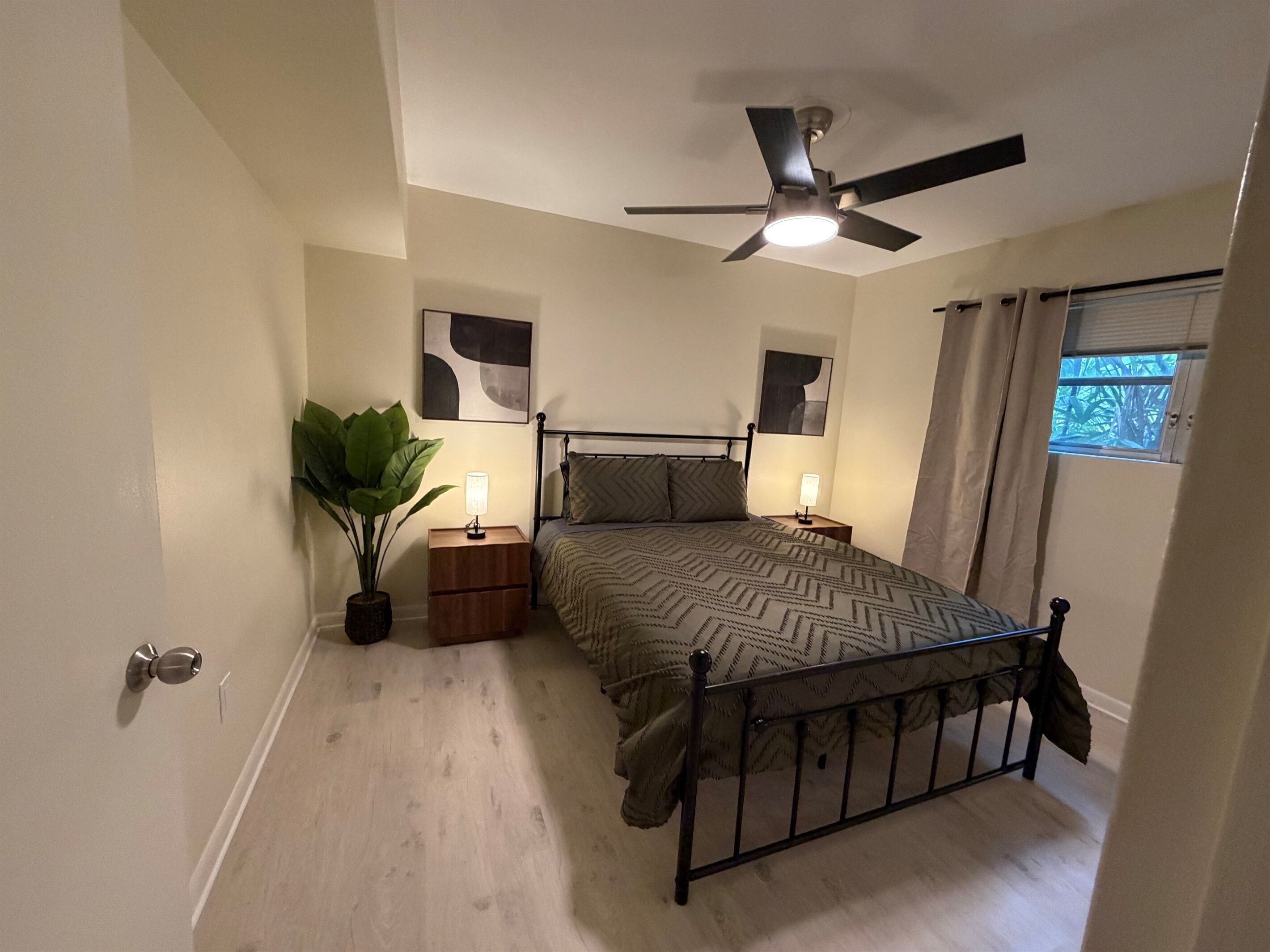 2 bedrooms, desk, iron/ironing board, free WiFi