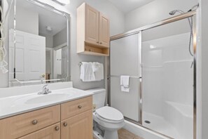Towels - Coastal Retreat at Magnolia Pointe | Golf & Lake Views (Myrtle Beach)