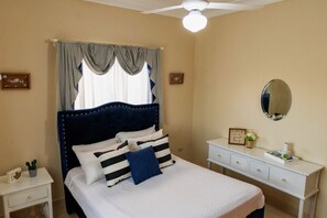 3 bedrooms, iron/ironing board, WiFi, bed sheets - Villabasiliord Spacious house, quiet and safe place, 5 mins from the beach. (Puerto plata)