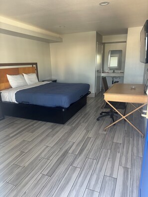 Room - CLOVER MOTEL  (Lynwood)
