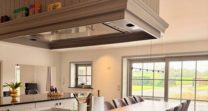 Spacious Family Villa for 8 with Private Garden in the Flemish Ardennes
