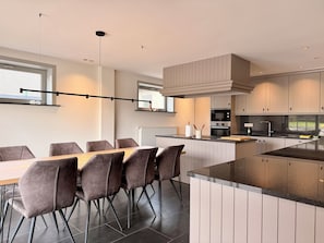 Dining - Spacious Family Villa for 8 with Private Garden in the Flemish Ardennes (Oudenaarde)