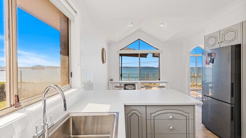 Beachfront at Batehaven