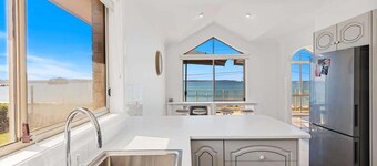 Beachfront at Batehaven